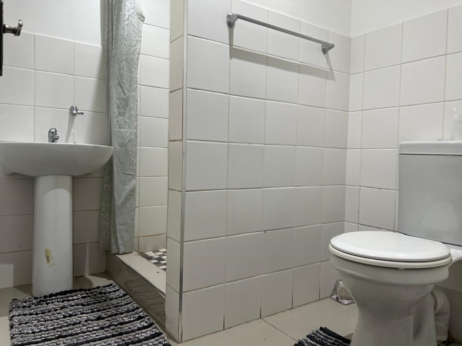 7 Bedroom Property for Sale in Malibu Village Western Cape